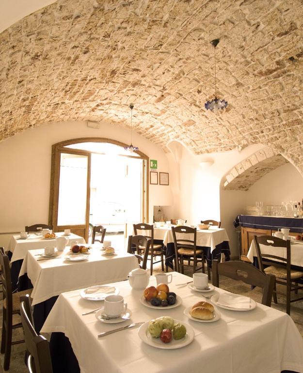Hotel Palazzo D'Erchia Κονβερσάνο Εξωτερικό φωτογραφία